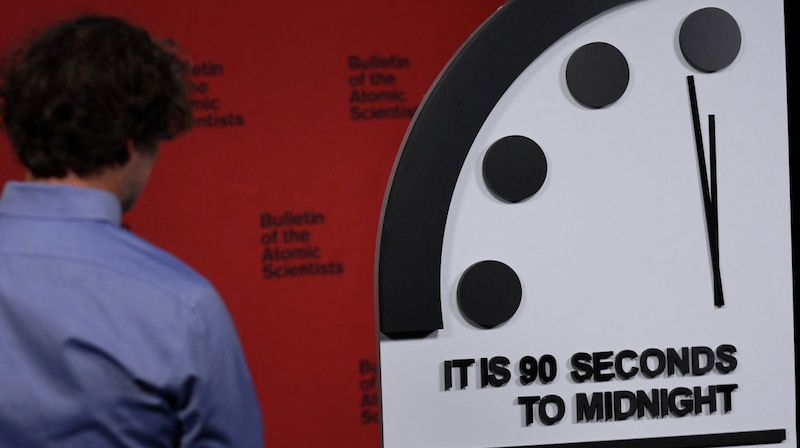 El reloj del apocalipsis se acerca a la medianoche