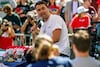 ¿Quién es Charlie Kirk, el influencer que decía que “morir baleado es un precio a pagar por defender las armas”?