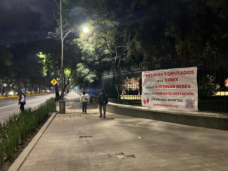 Organizaciones populares informan a la ciudadanía la intención del Congreso de la Ciudad de México para legalizar aborto hasta los 9 meses de gestación.