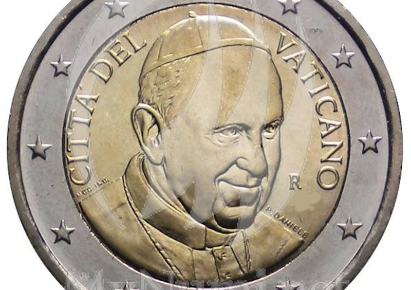 Moneda de 2 euros del Vaticano con la imagen del Papa Francisco