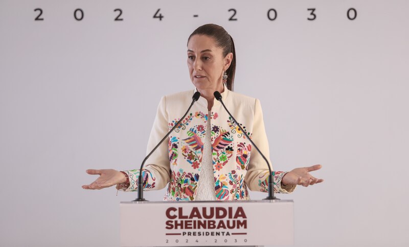 Claudia Sheinbaum, jefa de gobierno de la Ciudad de México, pronuncia un discurso.