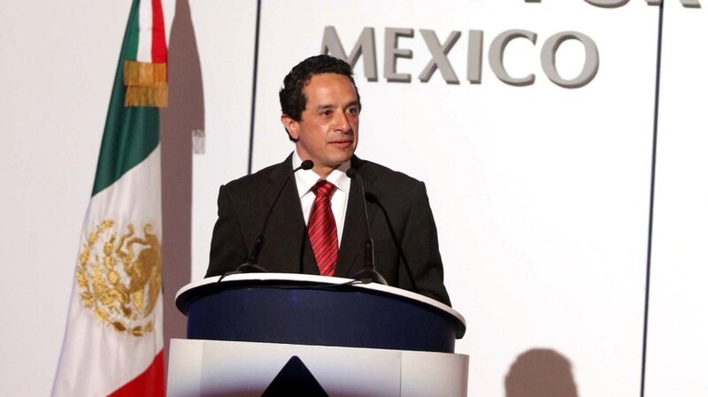 El presidente de México, Enrique Peña Nieto, da un discurso.