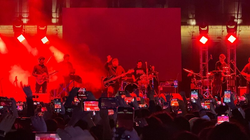 El Mató a un Policía Motorizado en su presentación desde la FIL del Zócalo