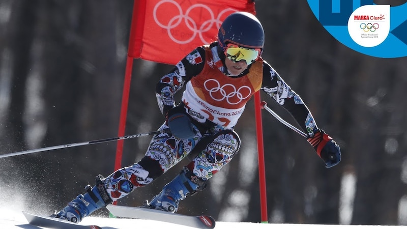 Esquiador alpino en acción durante los Juegos Olímpicos de Invierno de PyeongChang 2018