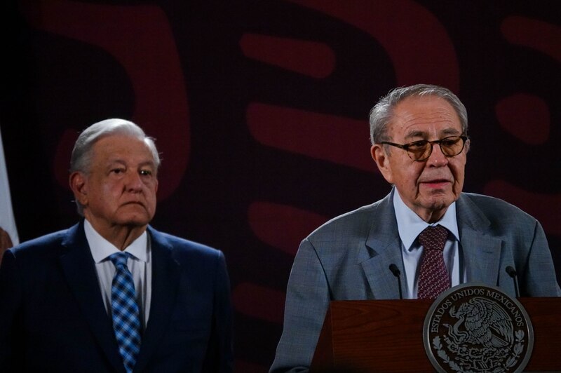 El presidente López Obrador y el empresario Carlos Slim.