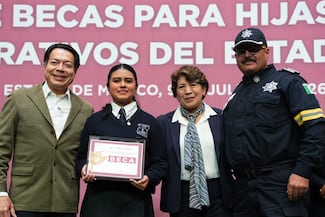 Mario Delgado destaca alcance de la Beca Rita Cetina que beneficia a 5.6 millones de estudiantes de secundaria