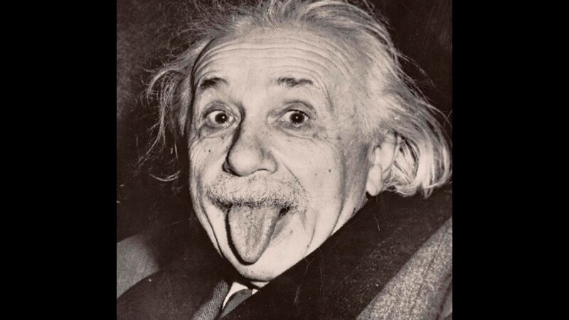 Einstein sacando la lengua