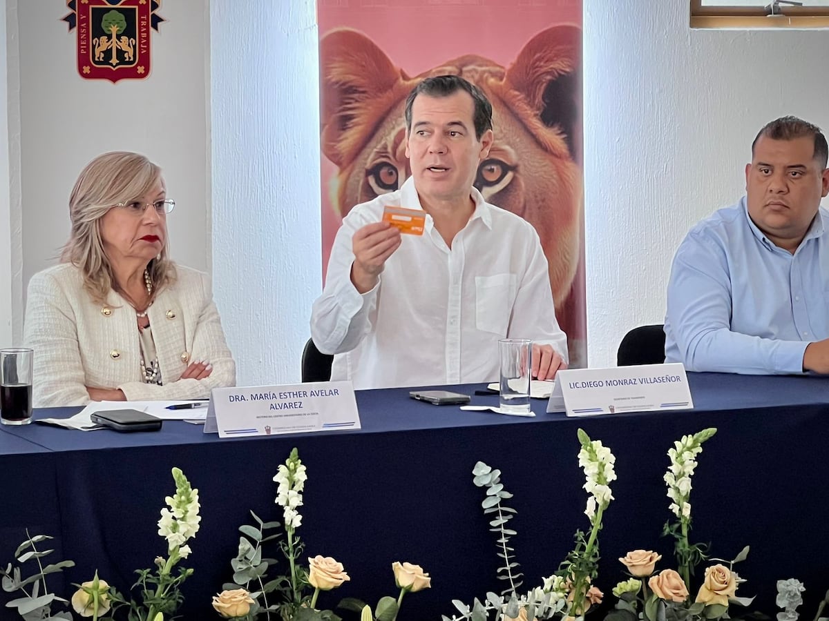 Acuerdan SETRAN y Universidad de Guadalajara plan de trabajo para la mejora del transporte p&uacute;blico en Puerto Vallarta