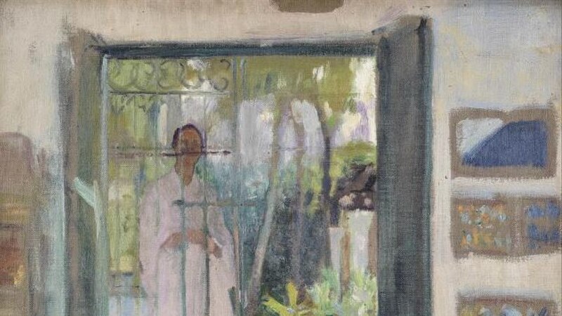 Mujer en la puerta