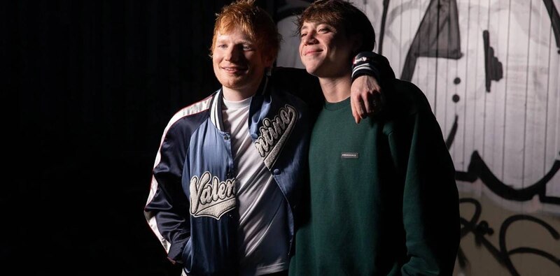 Ed Sheeran y su doble de cera en el museo Madame Tussauds de Londres