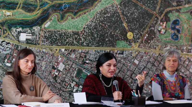 Conferencia de prensa sobre el proyecto de remodelación del parque