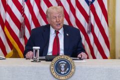 Trump juega con posibilidad de subir aranceles a países que no acepten sus planes en Groenlandia