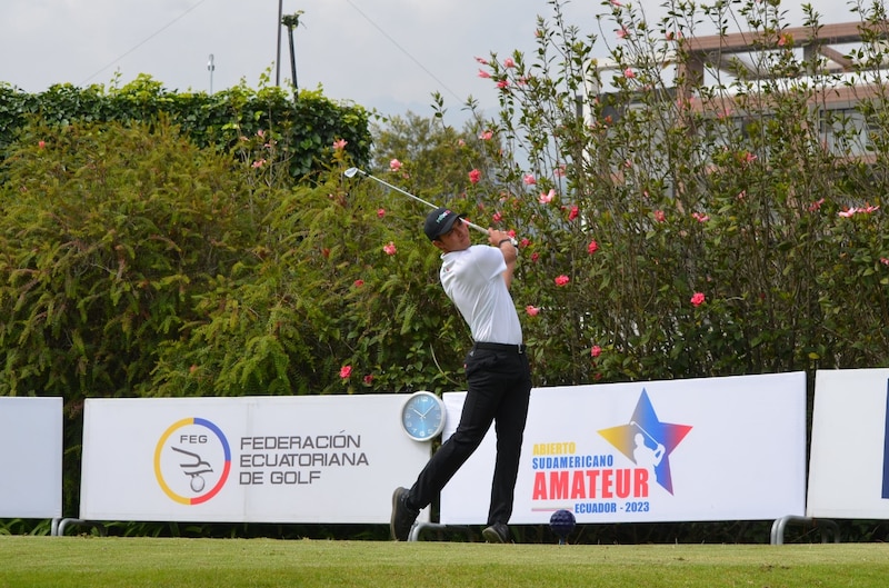 Golfista ecuatoriano en el Abierto Sudamericano Amateur 2023