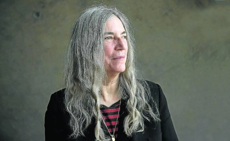 La escritora Patti Smith, ganadora del Premio Nacional del Libro.