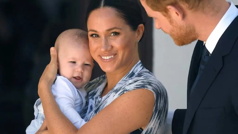 Meghan Markle y el príncipe Harry presentan a su hijo Archie