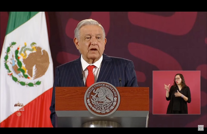 El presidente Andrés Manuel López Obrador da un discurso.