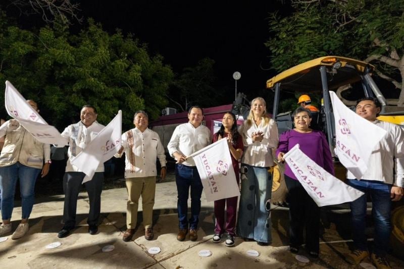 El gobernador Joaquín Díaz Mena dio el banderazo de inicio a la obra en la Secundaria Técnica No. 22, una inversión estatal de más de 5 millones de pesos que beneficiará a más de 221 estudiantes