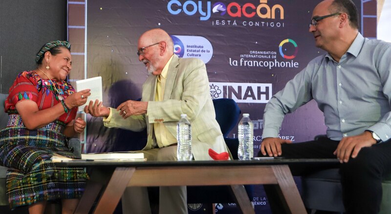 Entrega de libros del Fondo Editorial de la Secretaría de Cultura