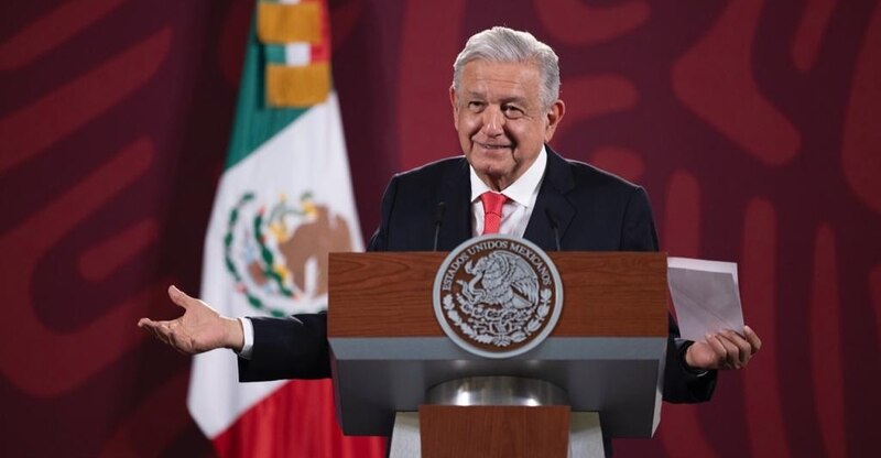 El presidente Andrés Manuel López Obrador da un discurso.