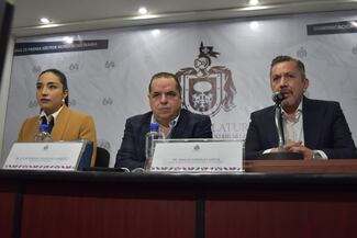 Piden sacar de la “congeladora” reforma para ponerle freno a falsos cirujanos plásticos en Jalisco