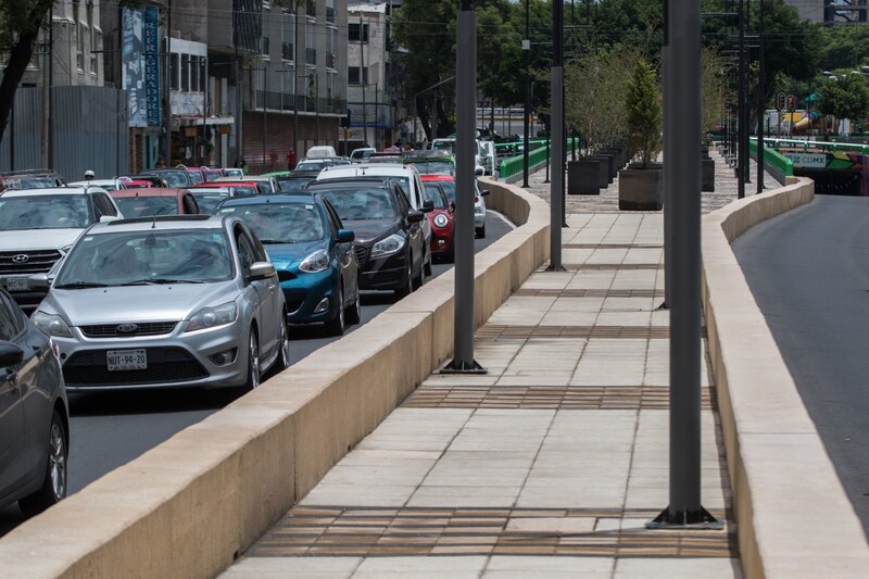 El gobierno capitalino entregó la segunda etapa de la rehabilitación de la avenida Chapultepec, obra en la que se invirtieron más de 43 millones de pesos.
