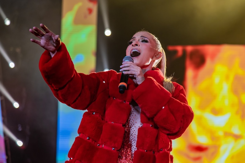 ¡La cantante española Marta Sánchez en concierto!