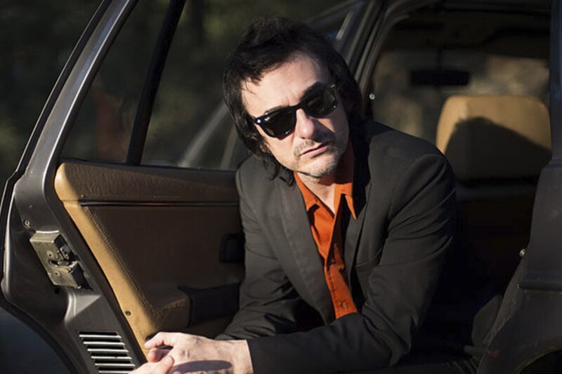 El cantante y compositor Rufus Wainwright en el coche