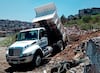 Atizapán retira más de 40 toneladas de azolve de la Presa El Ángulo para prevenir inundaciones