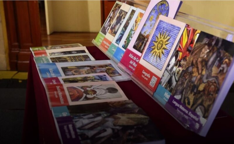 Presentación de libros de texto gratuitos para el ciclo escolar 2023-2024
