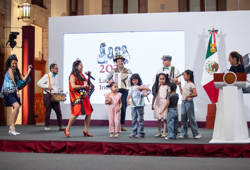 La presidenta habló sobre los compromisos de su gobierno con las infancias este 30 de abril durante la "Mañanera del Pueblo".