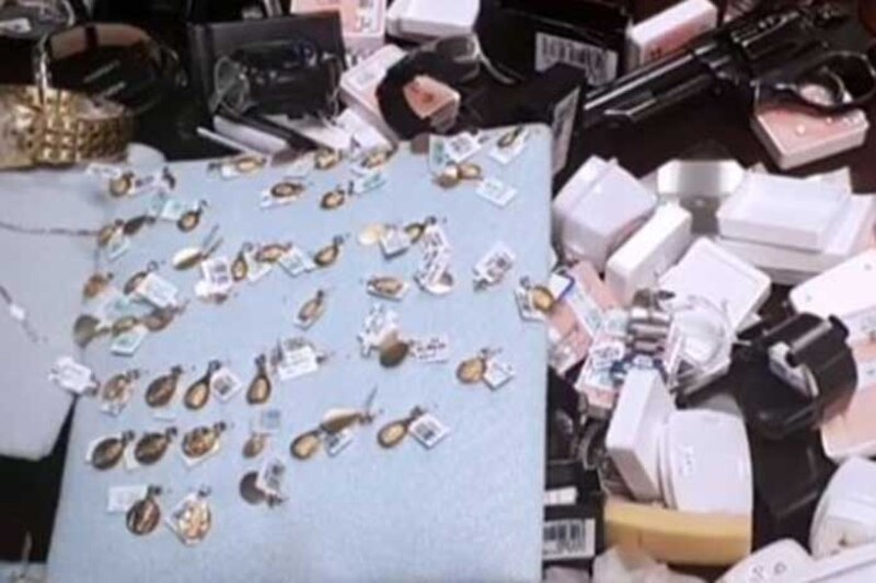 Joyas y relojes incautados en un operativo policial