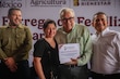 Rocha Moya encabeza programa de entrega de fertilizantes para productores de riego