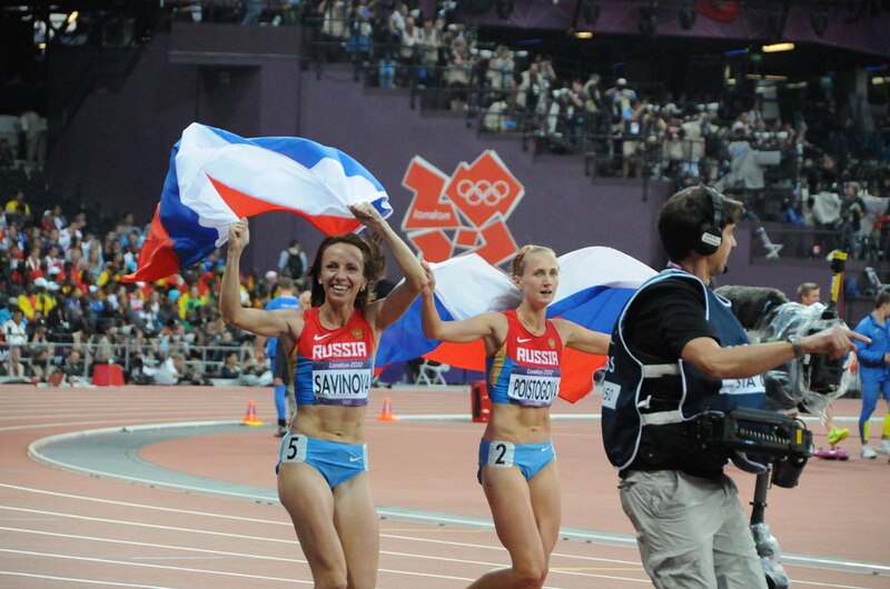 Atletas rusas celebran su victoria en los Juegos Olímpicos