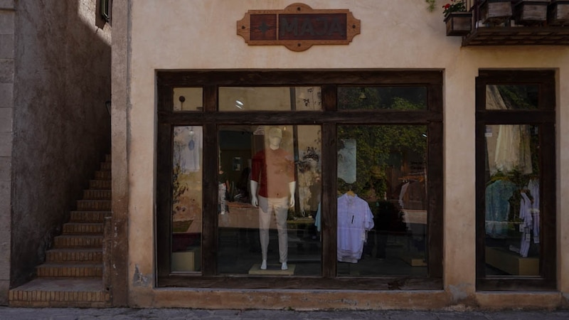 Inauguración de la tienda MAJA en Val'Quirico