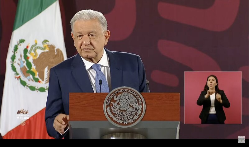 El presidente Andrés Manuel López Obrador da un discurso.