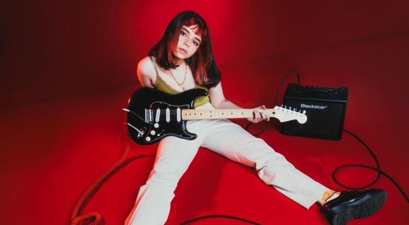 La artista mexicana Sofía Campos promociona su nuevo disco