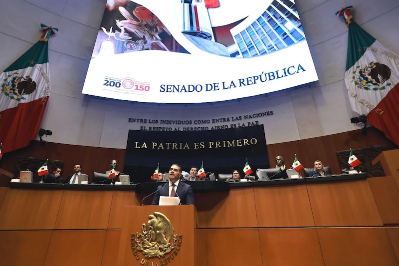 Sesión en el Senado de la República