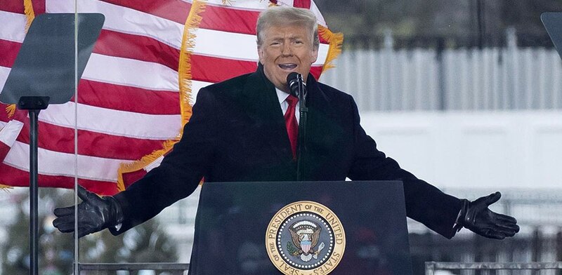 Donald Trump da un discurso ante sus seguidores