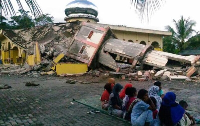 Terremoto en Indonesia deja a cientos de personas sin hogar