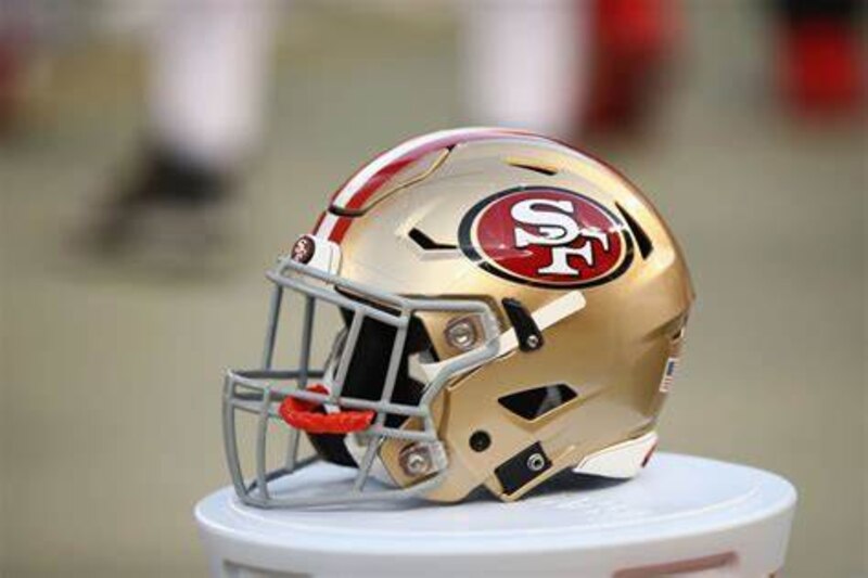 Casco de fútbol americano de los San Francisco 49ers