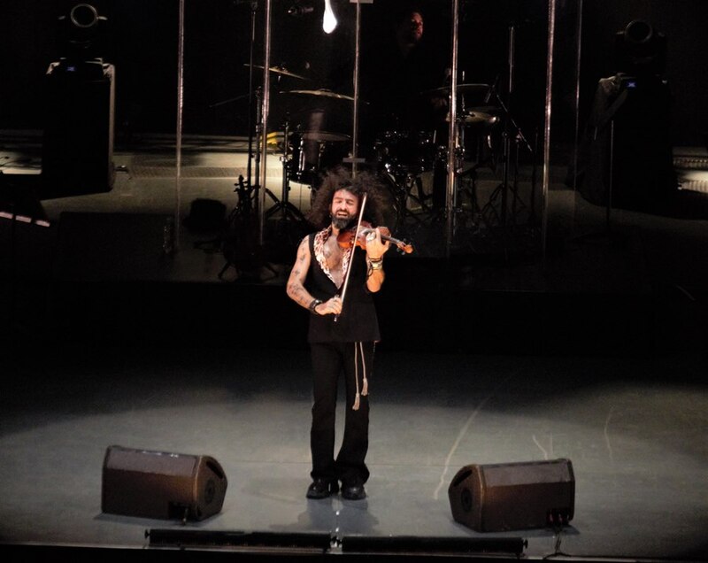 Violinista en concierto