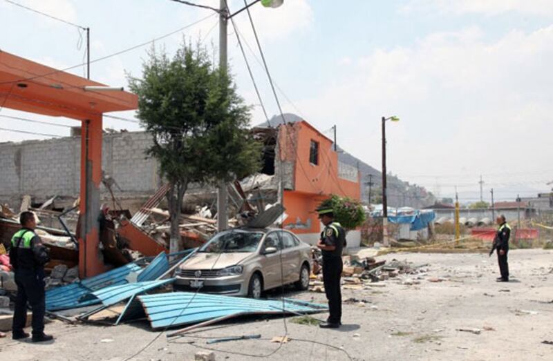 Explosión en una gasolinera deja varios heridos