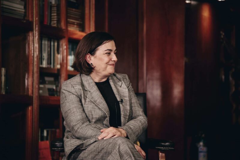 La escritora española Elvira Lindo en una entrevista.