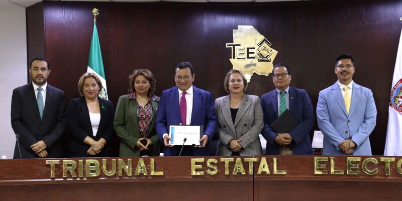 Magistrados del TEE firman convenio con el Instituto Estatal Electoral