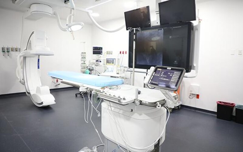 Sala de Hemodinamia del IMSS equipada para procedimientos cardiovasculares avanzados