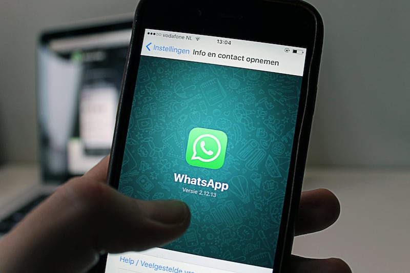 Celular con WhatsApp, pero ahora dejara de funcionar en algunos modelos de celular