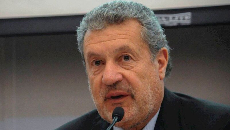 El presidente de la CEOE, Antonio Garamendi, en una rueda de prensa.