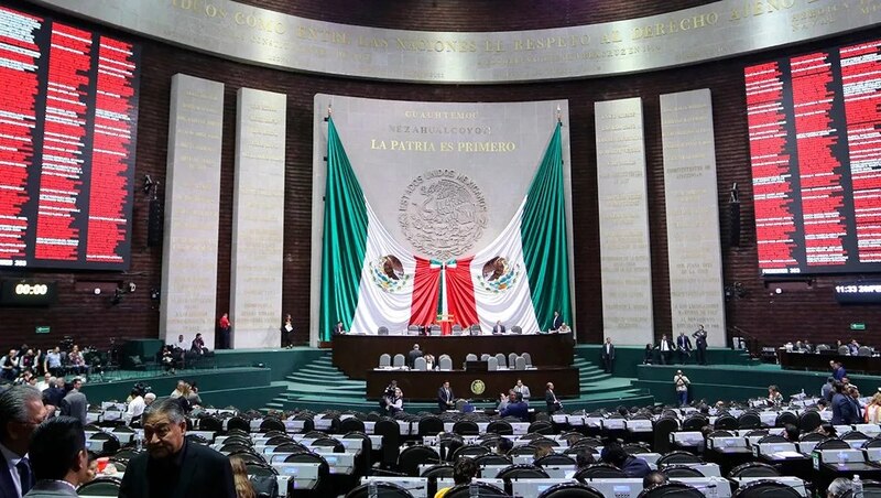 Sesión en el Congreso de la Unión