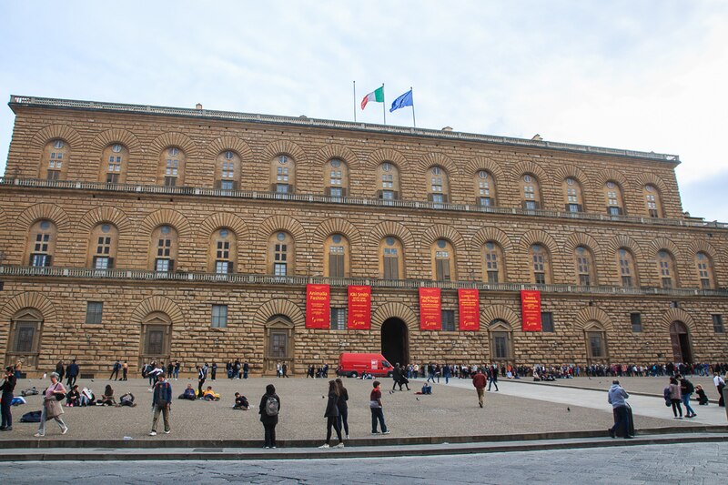 Fachada del Palacio Pitti en Florencia, Italia