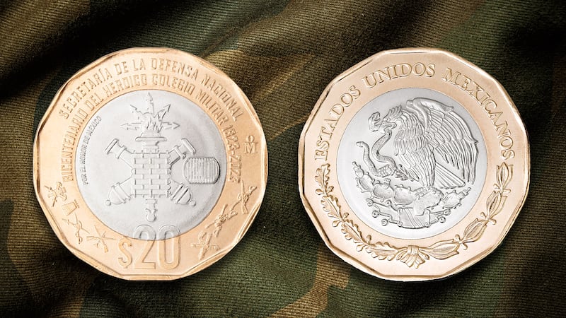 Monedas conmemorativas de 20 pesos.